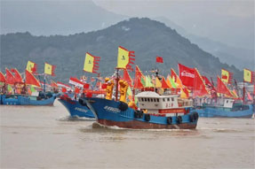 “海上鲜号”头船领航出征！第二十三届中国(象山)开渔节，千舟竞发，奔赴东海！